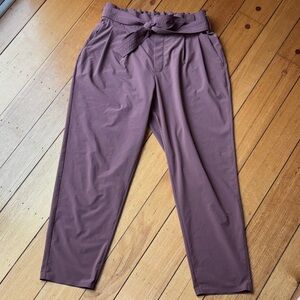 Athleta skyline pant II size 14 terra cotta color w/ tie belt, elastic back